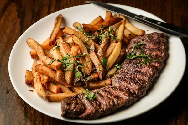 Churrasco con penne